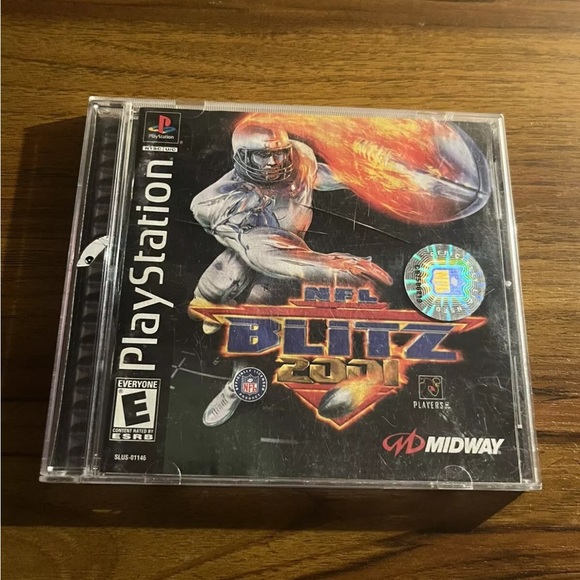 NFL Blitz 2001 Sony PlayStation 1, 2000 PS1 Game w/ Registration Card & Manual - Picture 1 of 6